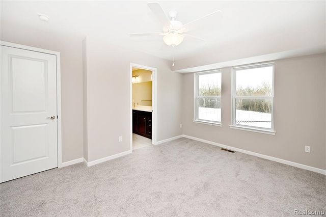 4861 Parkside Lane, Troy, MI 48085