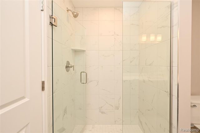 4861 Parkside Lane, Troy, MI 48085