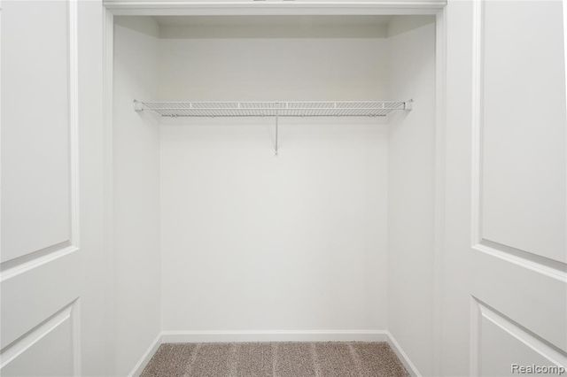 4861 Parkside Lane, Troy, MI 48085