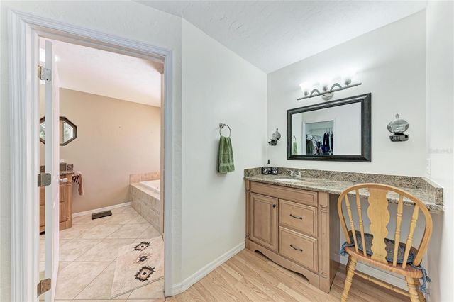 850 PALM VIEW WAY, Sarasota, FL 34240