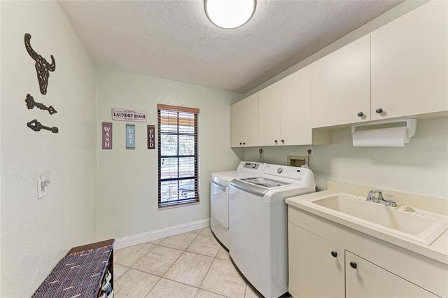 850 PALM VIEW WAY, Sarasota, FL 34240