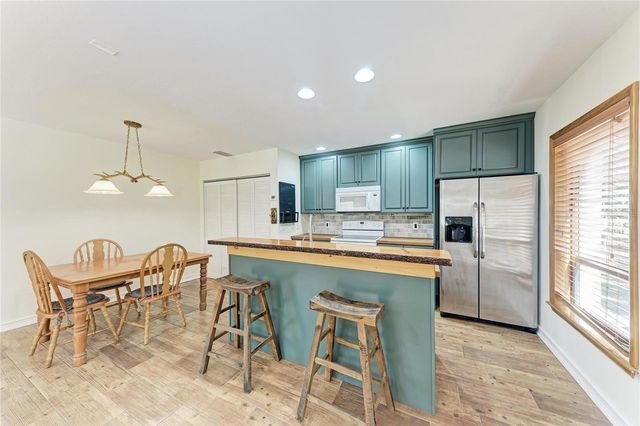 850 PALM VIEW WAY, Sarasota, FL 34240