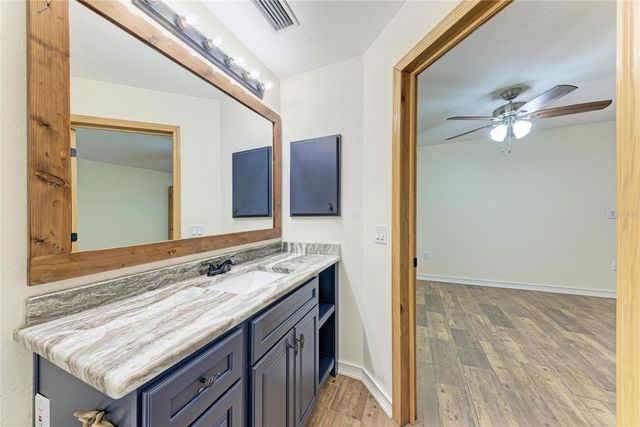 850 PALM VIEW WAY, Sarasota, FL 34240