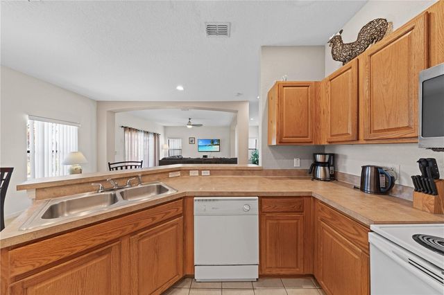 114 SUMMER PLACE LOOP, Clermont, FL 34714