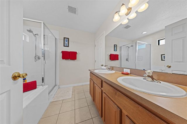 114 SUMMER PLACE LOOP, Clermont, FL 34714