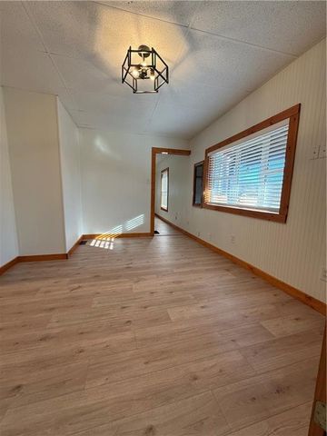 352 N 32nd Street, Kansas City, KS 66102