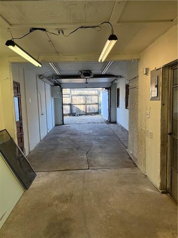 352 N 32nd Street, Kansas City, KS 66102