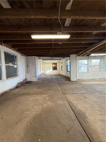 352 N 32nd Street, Kansas City, KS 66102