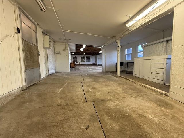 352 N 32nd Street, Kansas City, KS 66102