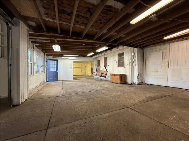 352 N 32nd Street, Kansas City, KS 66102