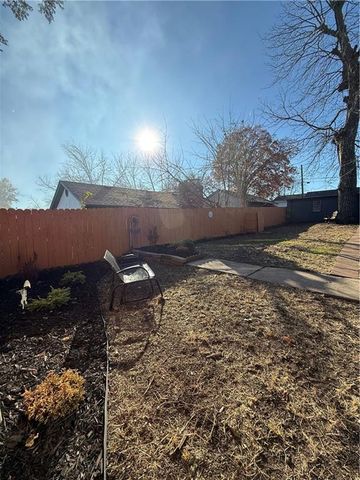 352 N 32nd Street, Kansas City, KS 66102