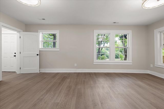 1009 N Hawthorne Street, Chattanooga, TN 37406