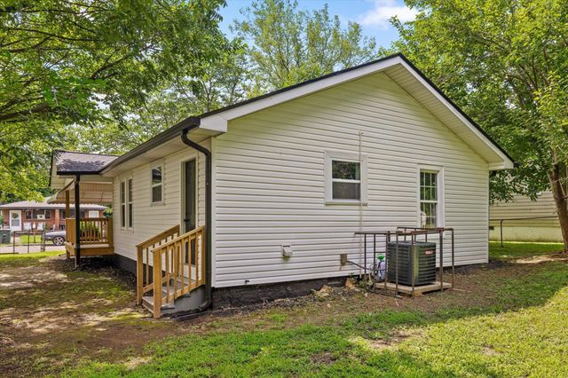 1009 N Hawthorne Street, Chattanooga, TN 37406