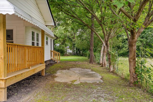 1009 N Hawthorne Street, Chattanooga, TN 37406