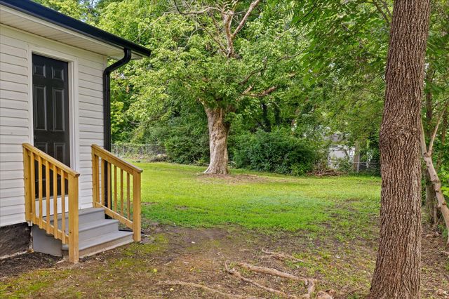 1009 N Hawthorne Street, Chattanooga, TN 37406