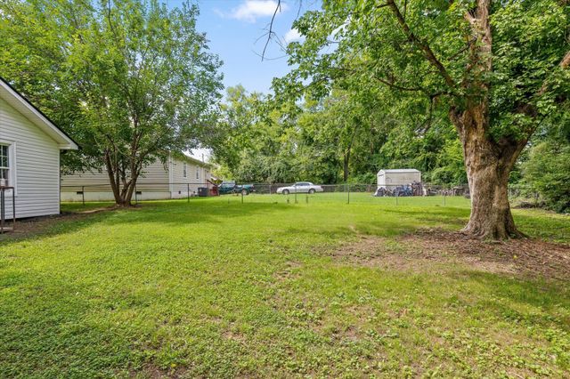 1009 N Hawthorne Street, Chattanooga, TN 37406