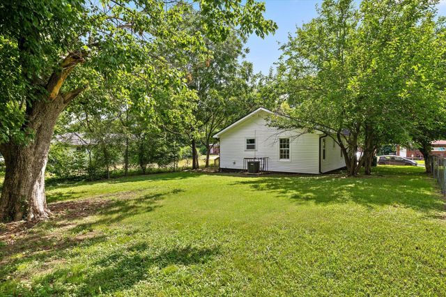 1009 N Hawthorne Street, Chattanooga, TN 37406