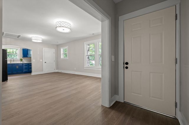 1009 N Hawthorne Street, Chattanooga, TN 37406