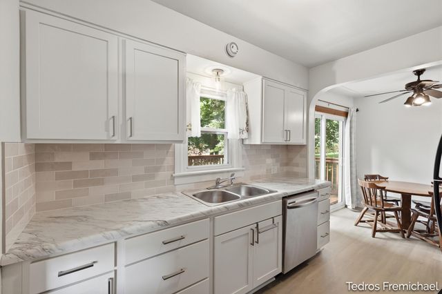 3372 Evert Street NW, Grand Rapids, MI 49534