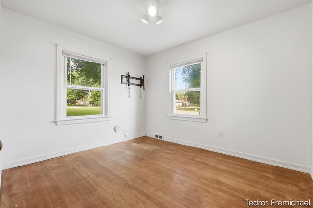 3372 Evert Street NW, Grand Rapids, MI 49534