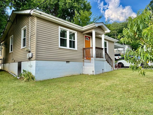 212 Dale Street, Rossville, GA 30741