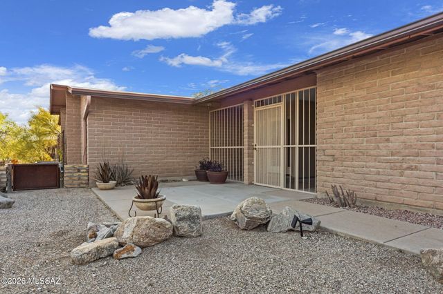 10685 E Oakwood Drive, Tucson, AZ 85749