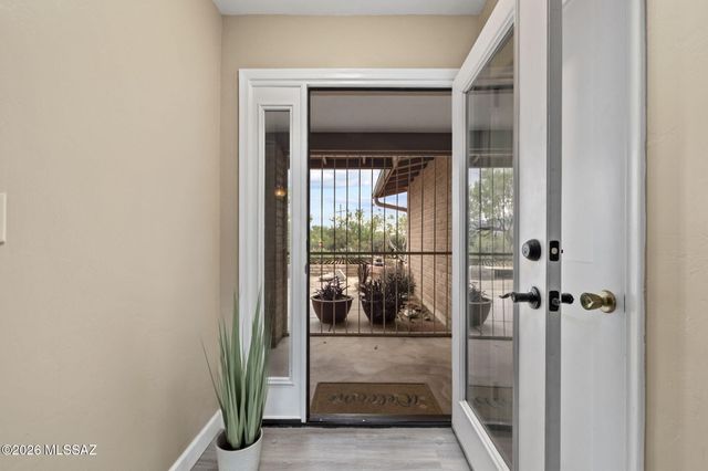 10685 E Oakwood Drive, Tucson, AZ 85749