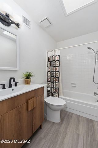 10685 E Oakwood Drive, Tucson, AZ 85749