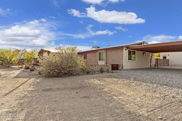 10685 E Oakwood Drive, Tucson, AZ 85749