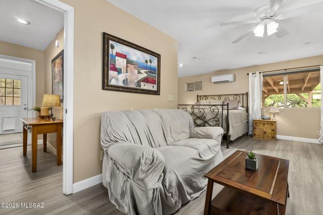 10685 E Oakwood Drive, Tucson, AZ 85749