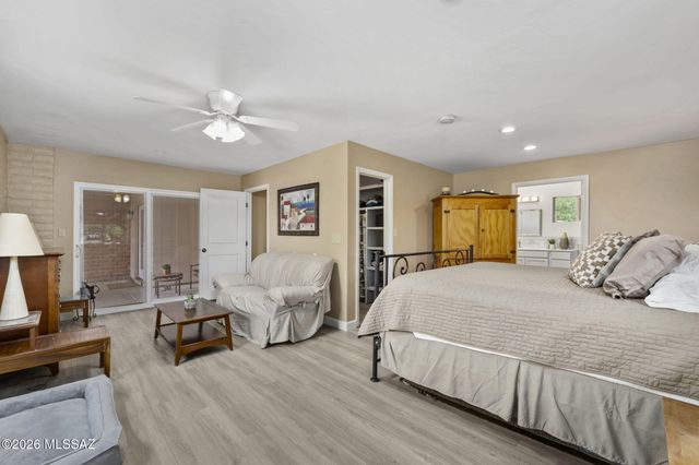 10685 E Oakwood Drive, Tucson, AZ 85749