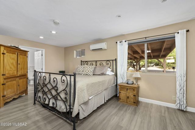 10685 E Oakwood Drive, Tucson, AZ 85749