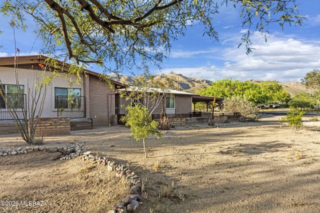 10685 E Oakwood Drive, Tucson, AZ 85749