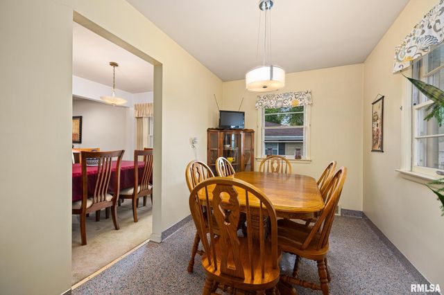 1702 W CHRISTINE Avenue, Peoria, IL 61614