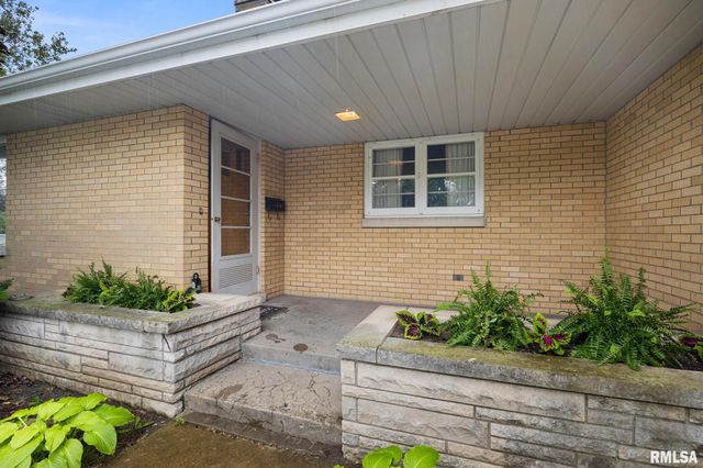 1702 W CHRISTINE Avenue, Peoria, IL 61614