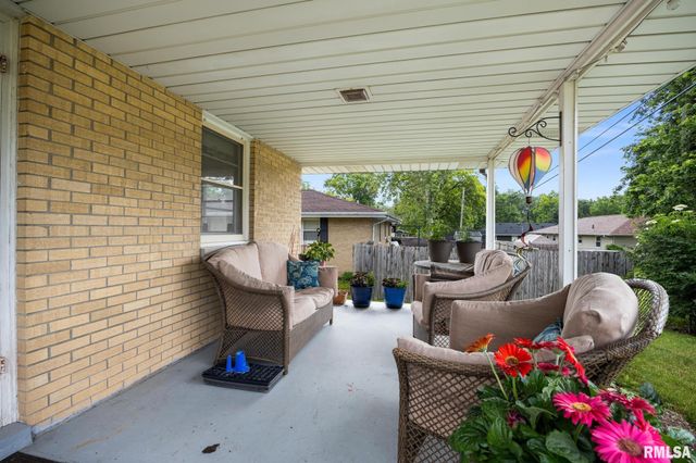 1702 W CHRISTINE Avenue, Peoria, IL 61614