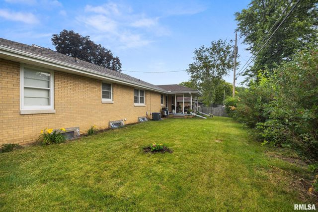 1702 W CHRISTINE Avenue, Peoria, IL 61614