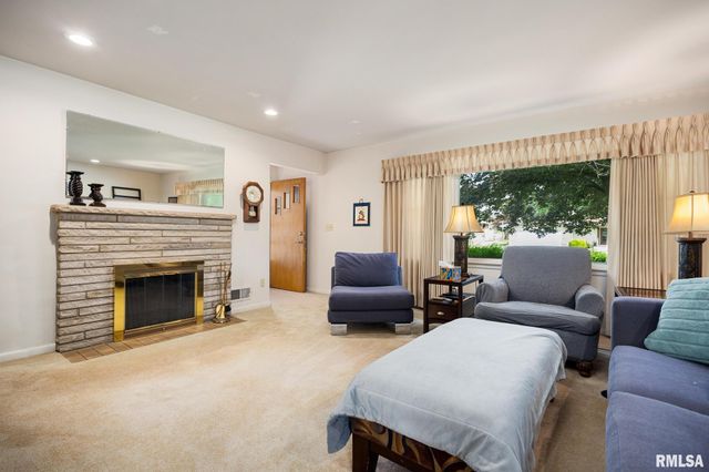 1702 W CHRISTINE Avenue, Peoria, IL 61614