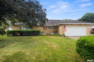 1702 W CHRISTINE Avenue, Peoria, IL 61614