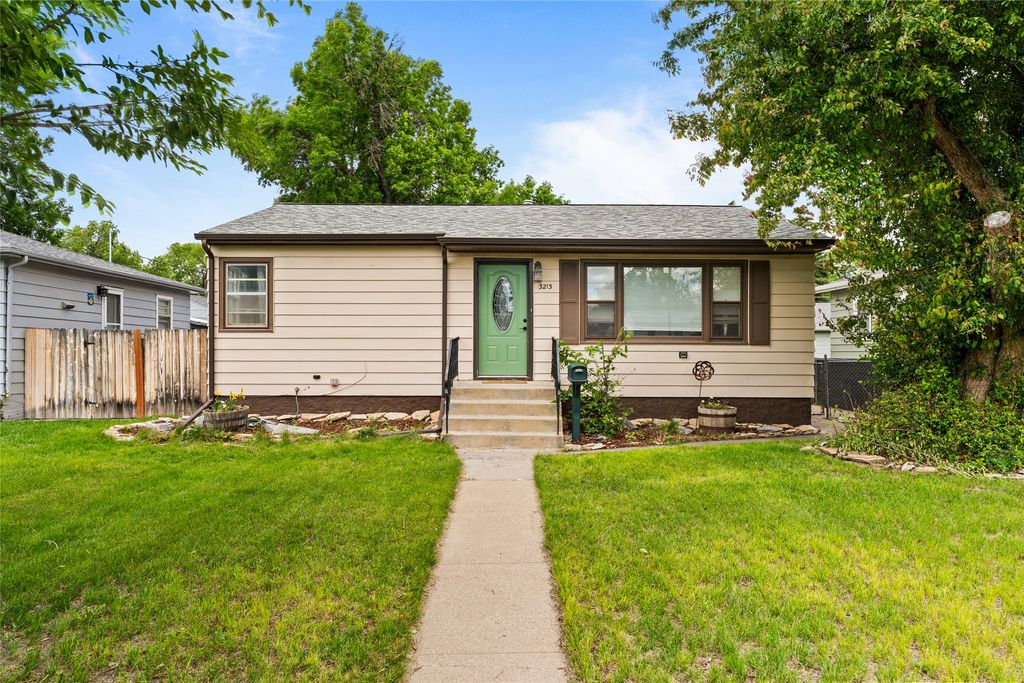 3213 8th Avenue N, Great Falls, MT 59401 photo 1