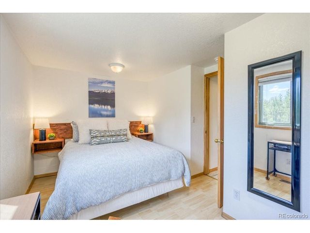 38 D Rd, Silverthorne, CO 80498