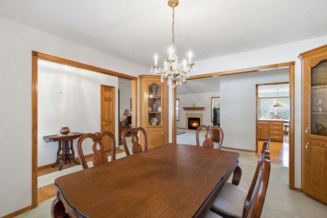 1611 E Barnes Street, Ozark, MO 65721
