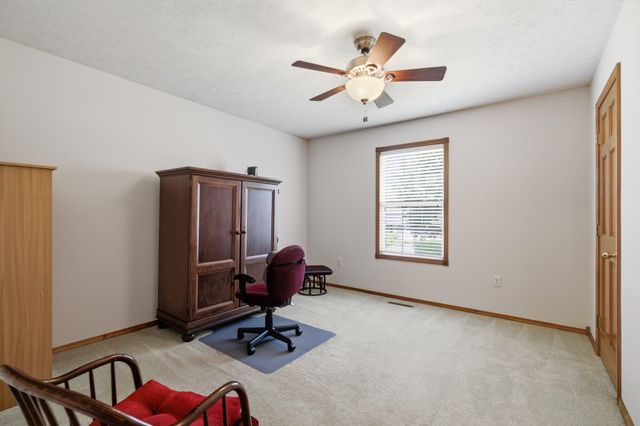 1611 E Barnes Street, Ozark, MO 65721