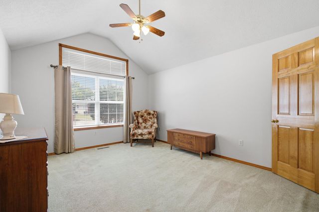 1611 E Barnes Street, Ozark, MO 65721