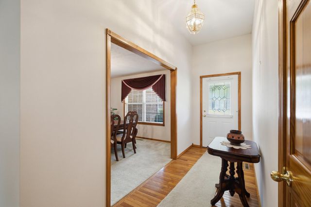 1611 E Barnes Street, Ozark, MO 65721