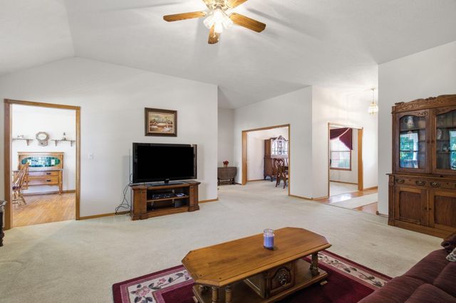 1611 E Barnes Street, Ozark, MO 65721