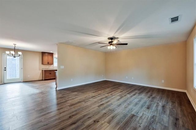 326 WHITE CREEK Loop, Rockmart, GA 30153