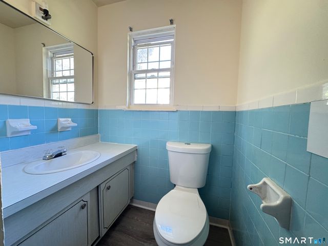 81 Angel Drive A, Waterbury, CT 06708