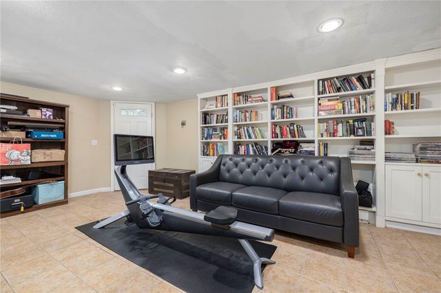 165 Waterman Street 2, Providence, RI 02906