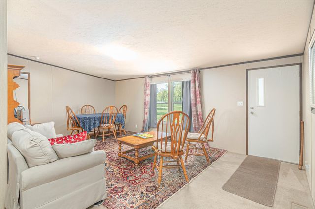 2105 Fm 1104, Kingsbury, TX 78638